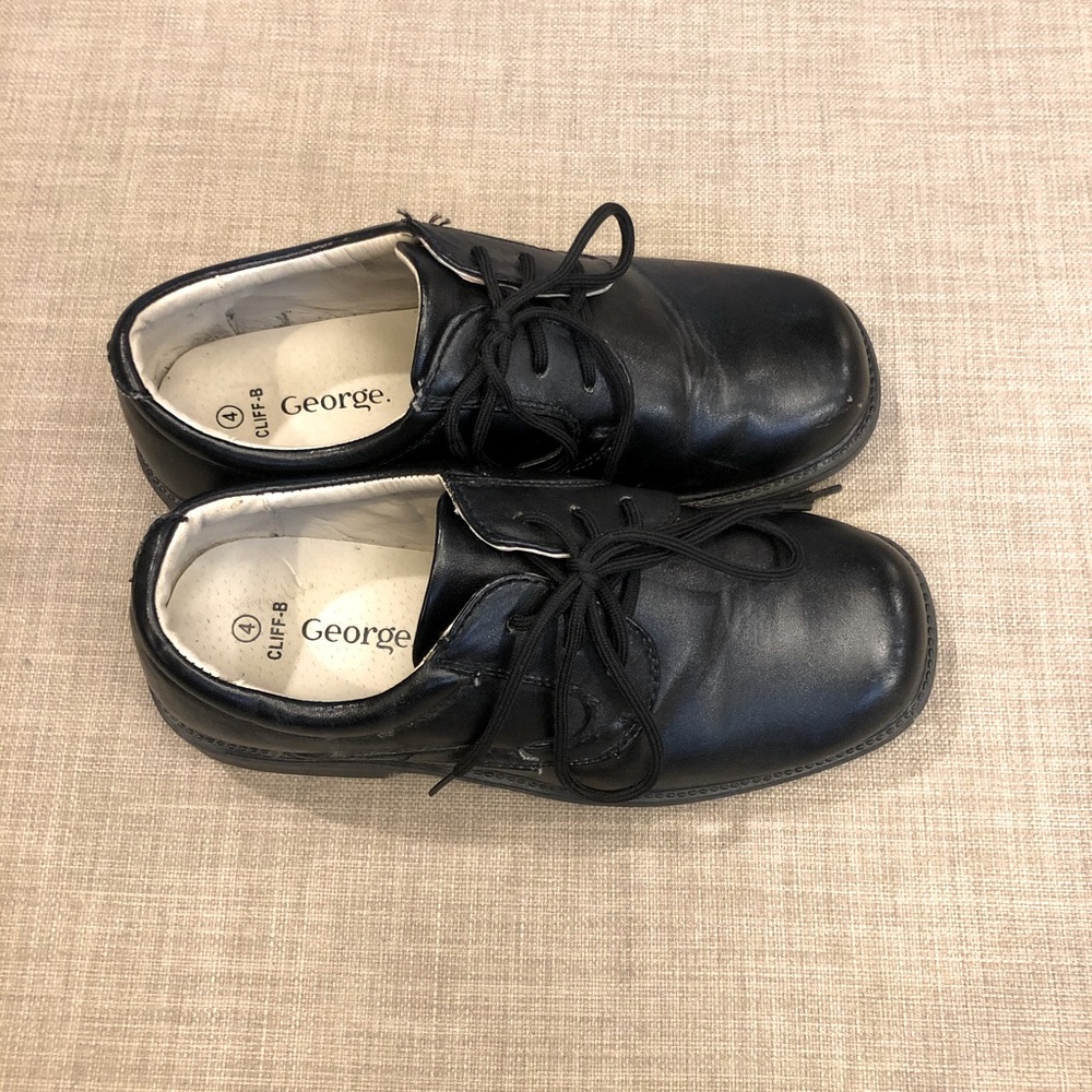 Boys Size 4 Dress Shoes